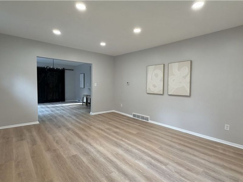 4677 Liberty Road , South Euclid, OH 44121 Photo 8