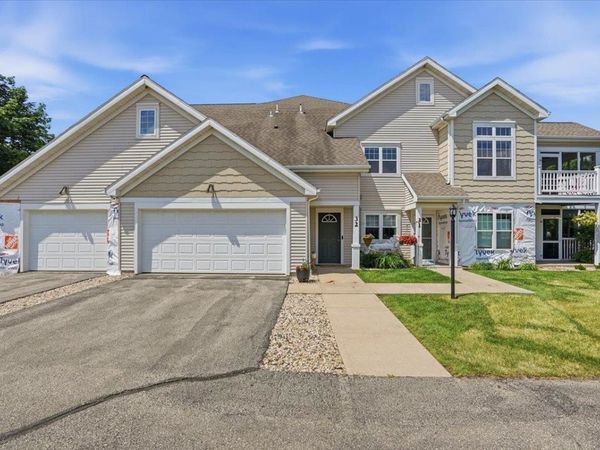 36 Keystone Way, Unit 32, Fitchburg, WI 53711