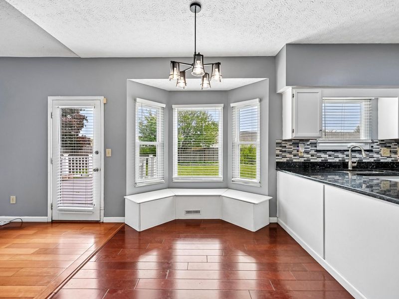 939 Brockwell Drive, Westerville, OH 43081 Photo 10