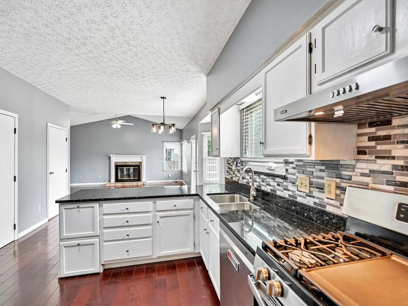 939 Brockwell Drive, Westerville, OH 43081 Photo 11