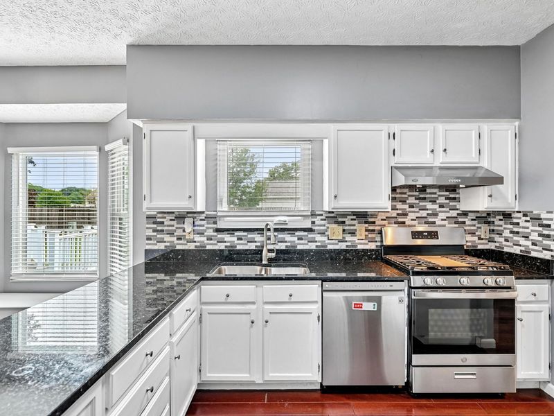 939 Brockwell Drive, Westerville, OH 43081 Photo 12