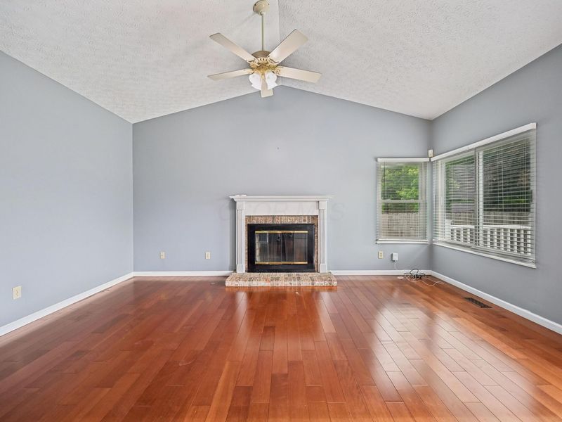 939 Brockwell Drive, Westerville, OH 43081 Photo 5