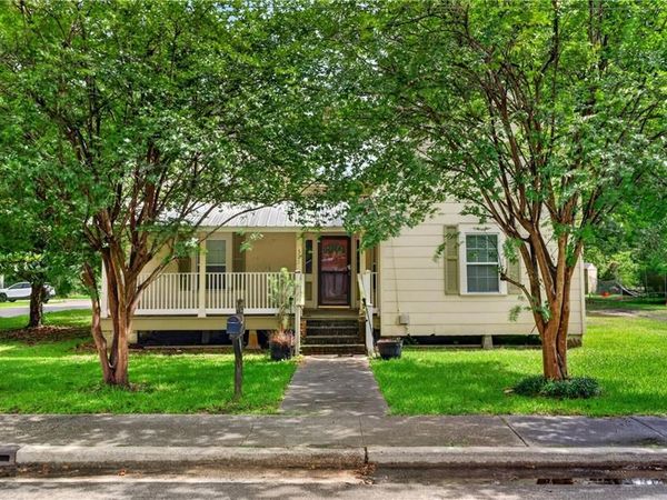 522 E CANAL Street , Picayune, MS 39466