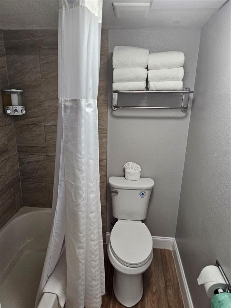 445 S Gulfview Boulevard, Unit 223, Clearwater Beach, FL 33767 Photo