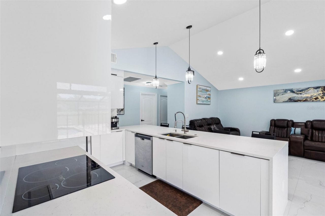 16206 W Course Drive , Tampa, FL 33624 Photo