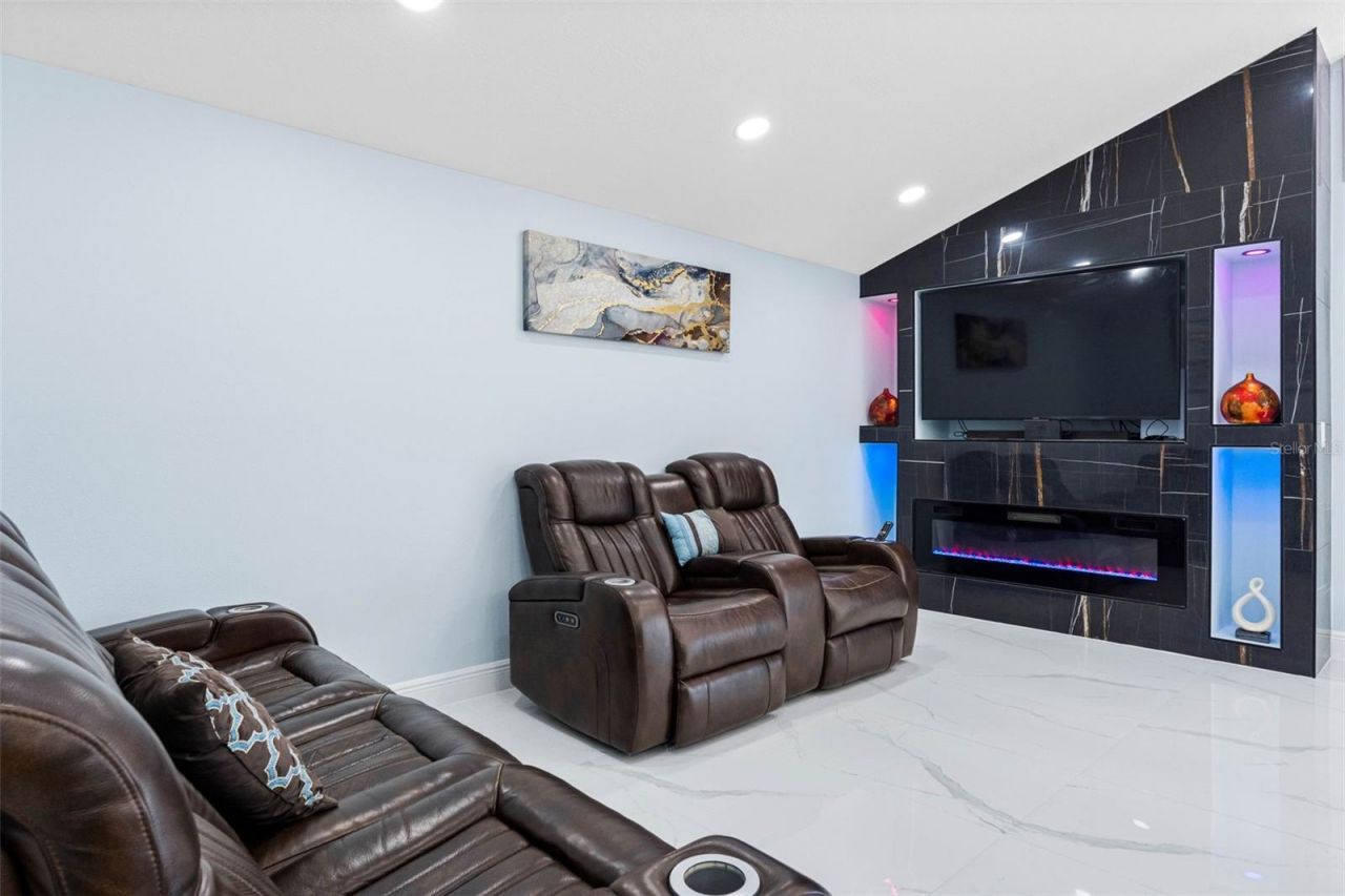 16206 W Course Drive , Tampa, FL 33624 Photo