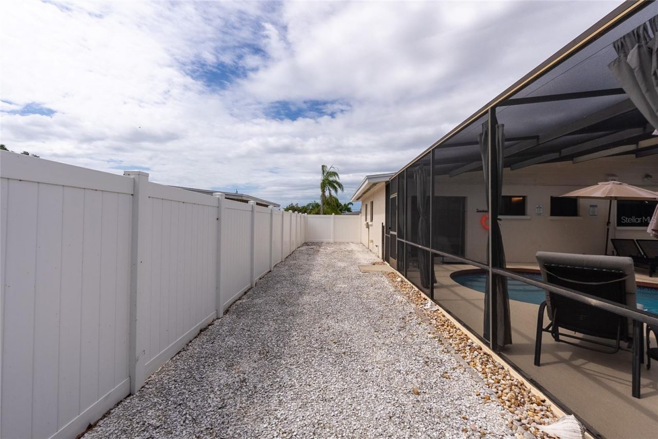 3137 Bay Street , Sarasota, FL 34237 Photo