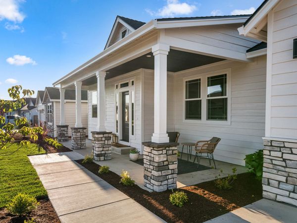 3145 Monaco Court, Medford, OR 97504