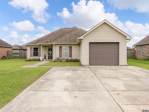 133 Essence Avenue, Thibodaux, LA 70301