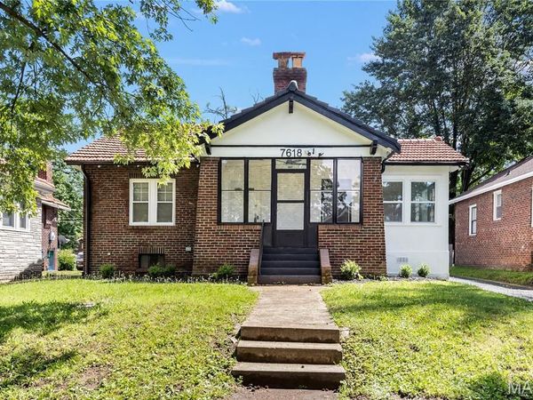 7618 Springdale Drive , St Louis, MO 63121