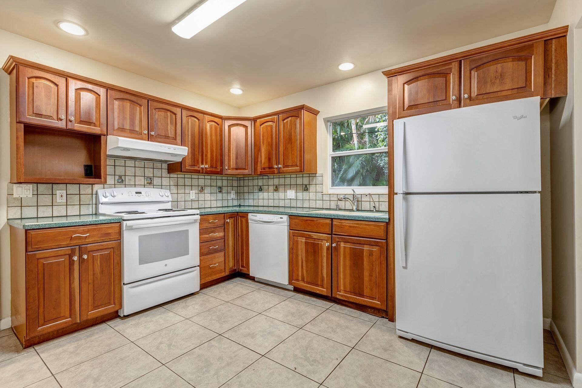 118 Linda Lane, West Palm Beach, FL 33405 Photo