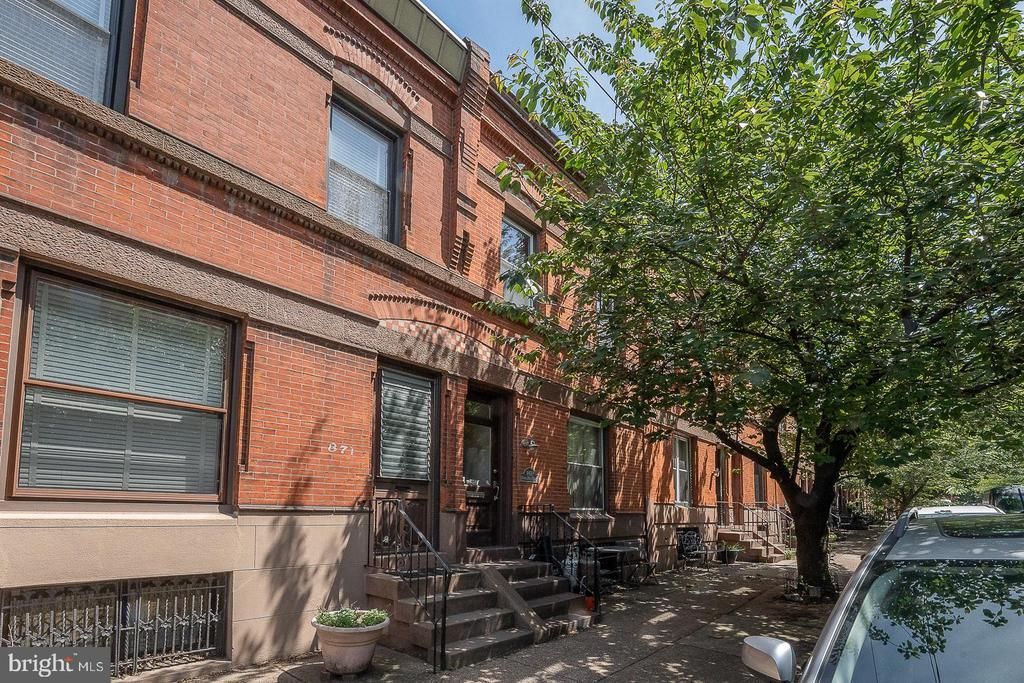 869 N 25th Street, Philadelphia, PA 19130 Main Photo