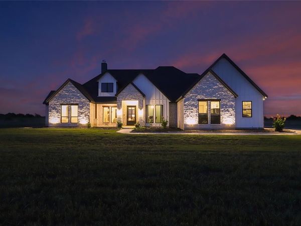 12262 Fm 1384, Justin, TX 76247