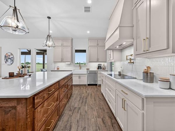 12262 Fm 1384, Justin, TX 76247