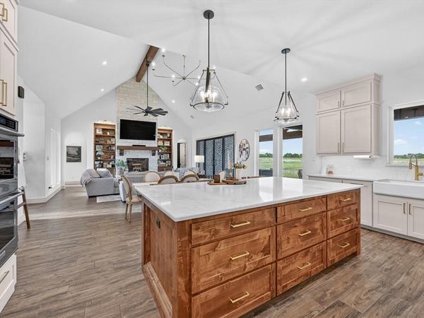 12262 Fm 1384, Justin, TX 76247
