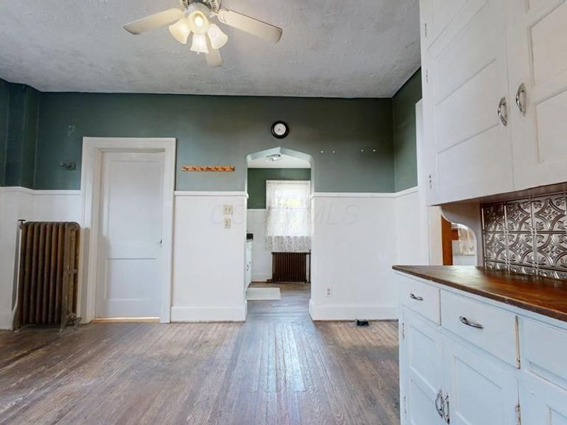 140 Sherman , Mansfield, OH 44906 Photo 5