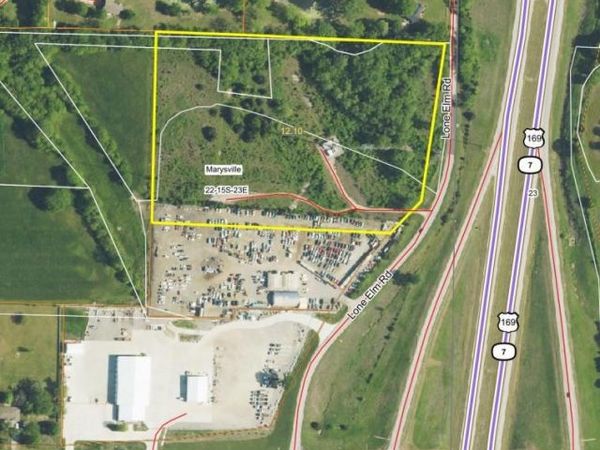 22172 Lone Elm Road, Spring Hill, KS 66083