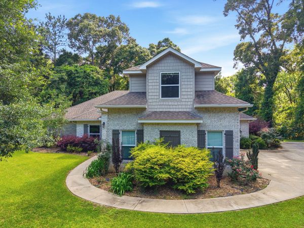 5800 S Mosley Lane, Crestview, FL 32539