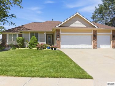 15520 Seward Street, Omaha, NE 68154