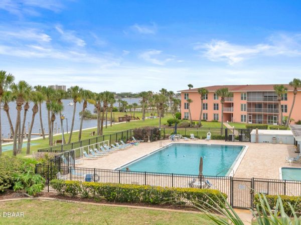 715 S Beach Street, Unit 211D, Daytona Beach, FL 32114