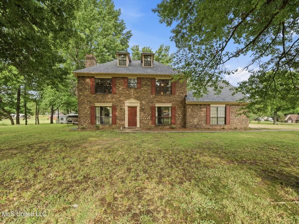 7630 Whitten Hill Drive, Olive Branch, MS 38654
