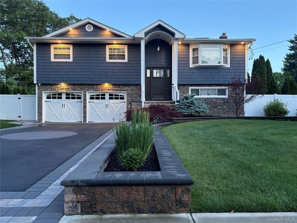 52 41st Street , Islip, NY 11751