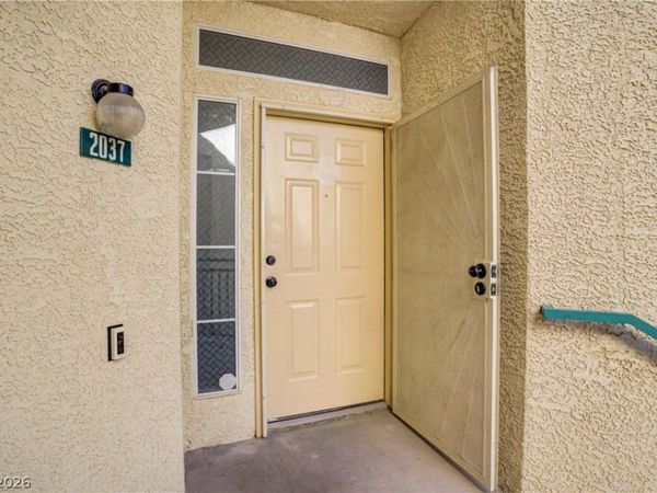 5155 W Tropicana Avenue, Unit 2037, Las Vegas, NV 89103