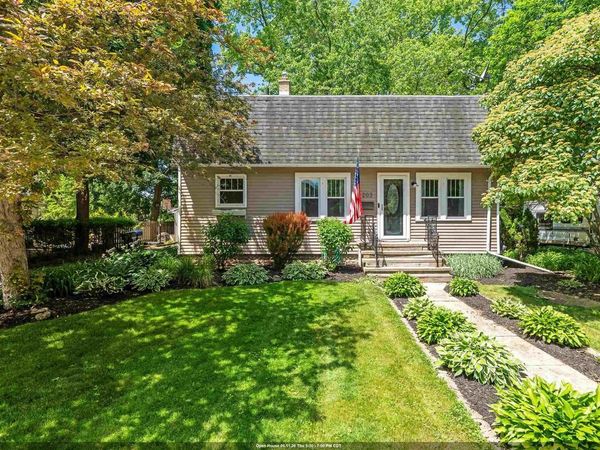 203 CEDAR STREET, Neenah, WI 54956