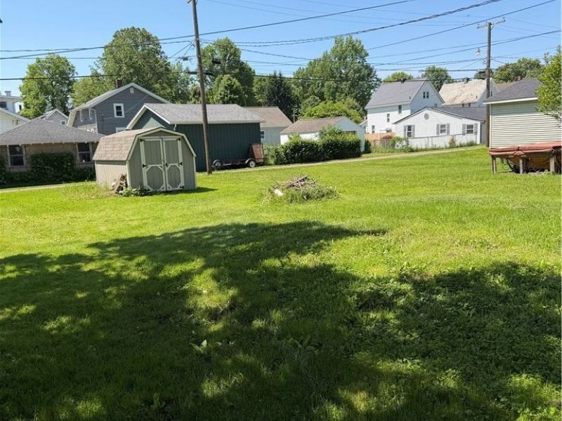 226 2nd Street SW, Brewster, OH 44613 Photo 3