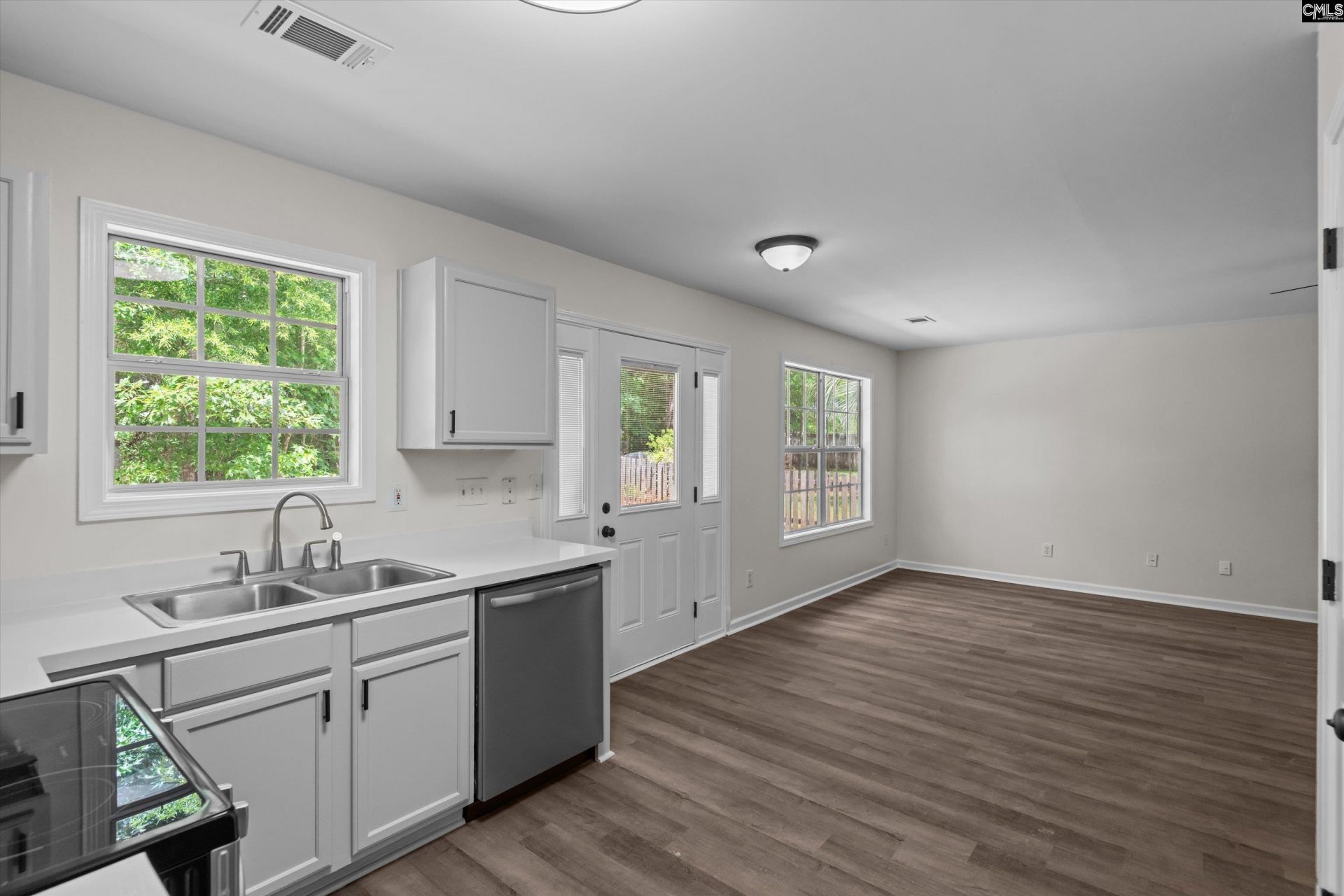 120 Autumn Woods Drive  Photo 12