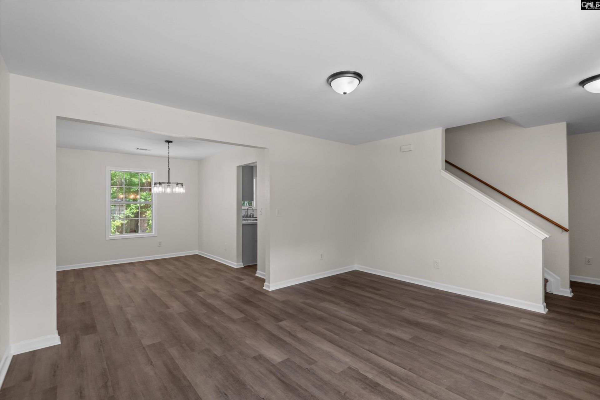 120 Autumn Woods Drive  Photo 5