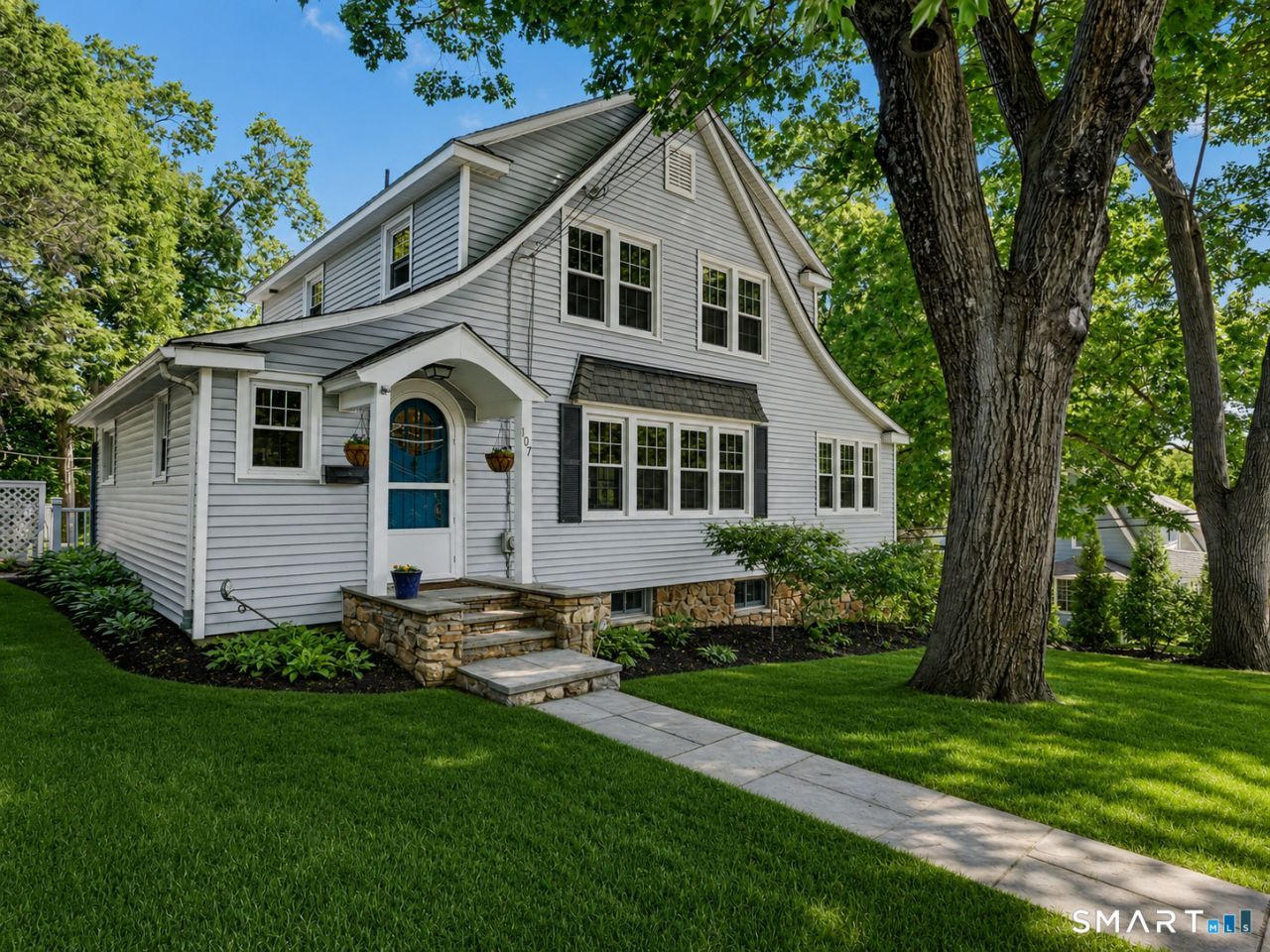 107 Knapp, Stamford, CT 06907 Main Photo