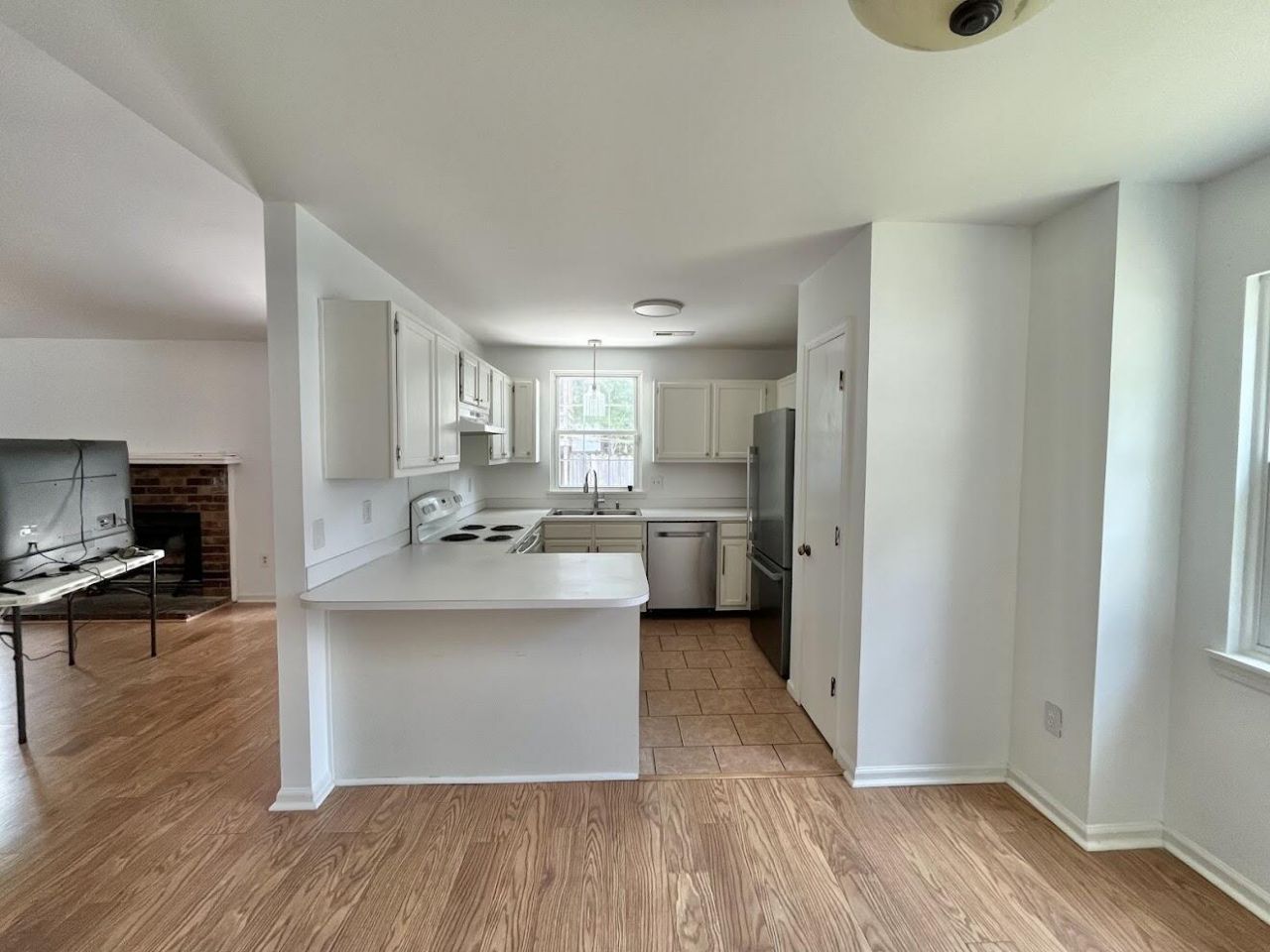 8486 William Moultrie Drive Photo 13