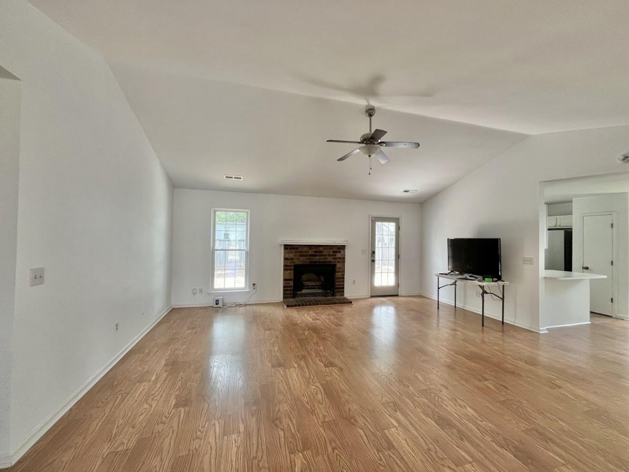 8486 William Moultrie Drive Photo 5