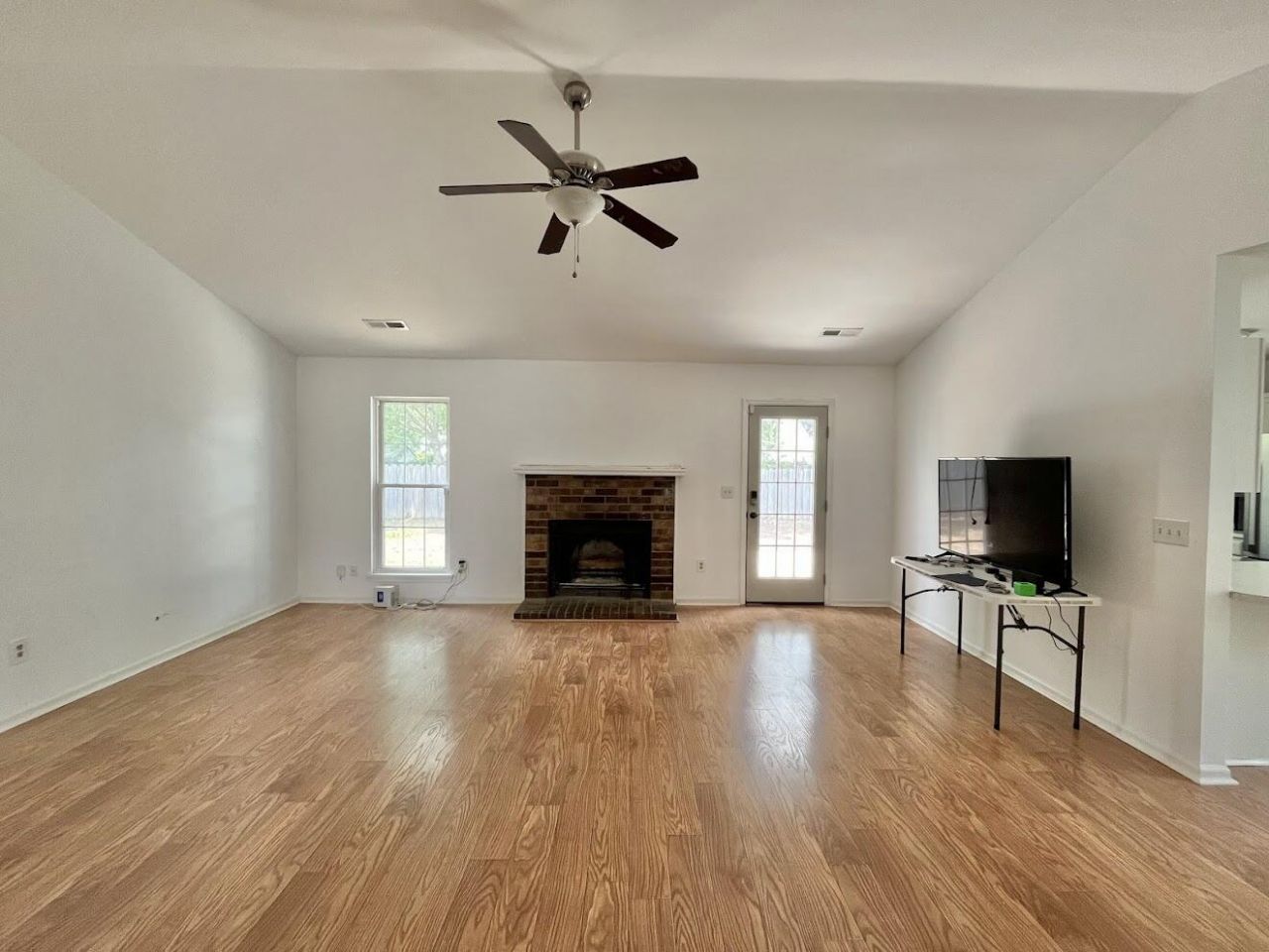 8486 William Moultrie Drive Photo 6