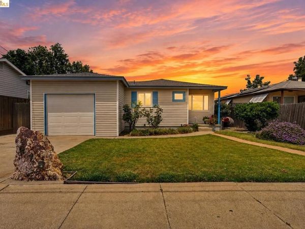 218 W Madill St, Antioch, CA 94509