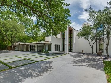 9930 Strait Lane, Dallas, TX 75220