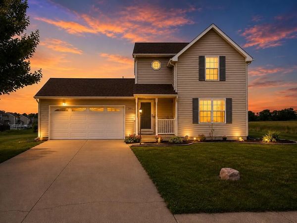 204 Walnut Crossing Drive, Walkerton, IN 46574