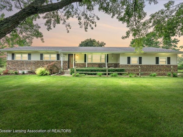 11365 Flintrock Drive, Grand Ledge, MI 48837