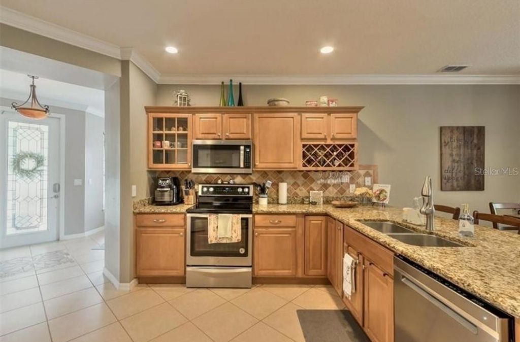 25147 Ironwedge Drive , Sorrento, FL 32776 Photo