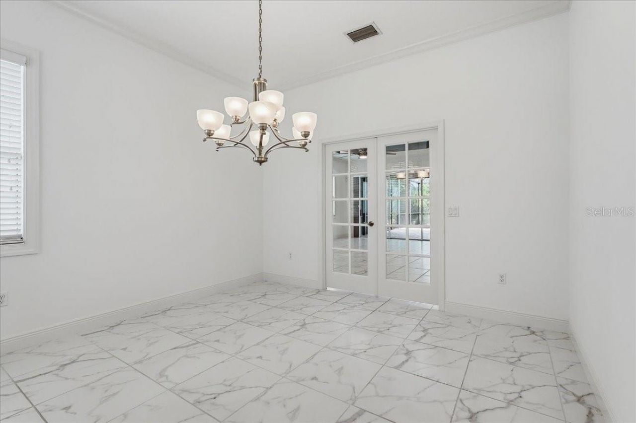 3613 Woodcliff Lake Terrace, Sarasota, FL 34243 Photo