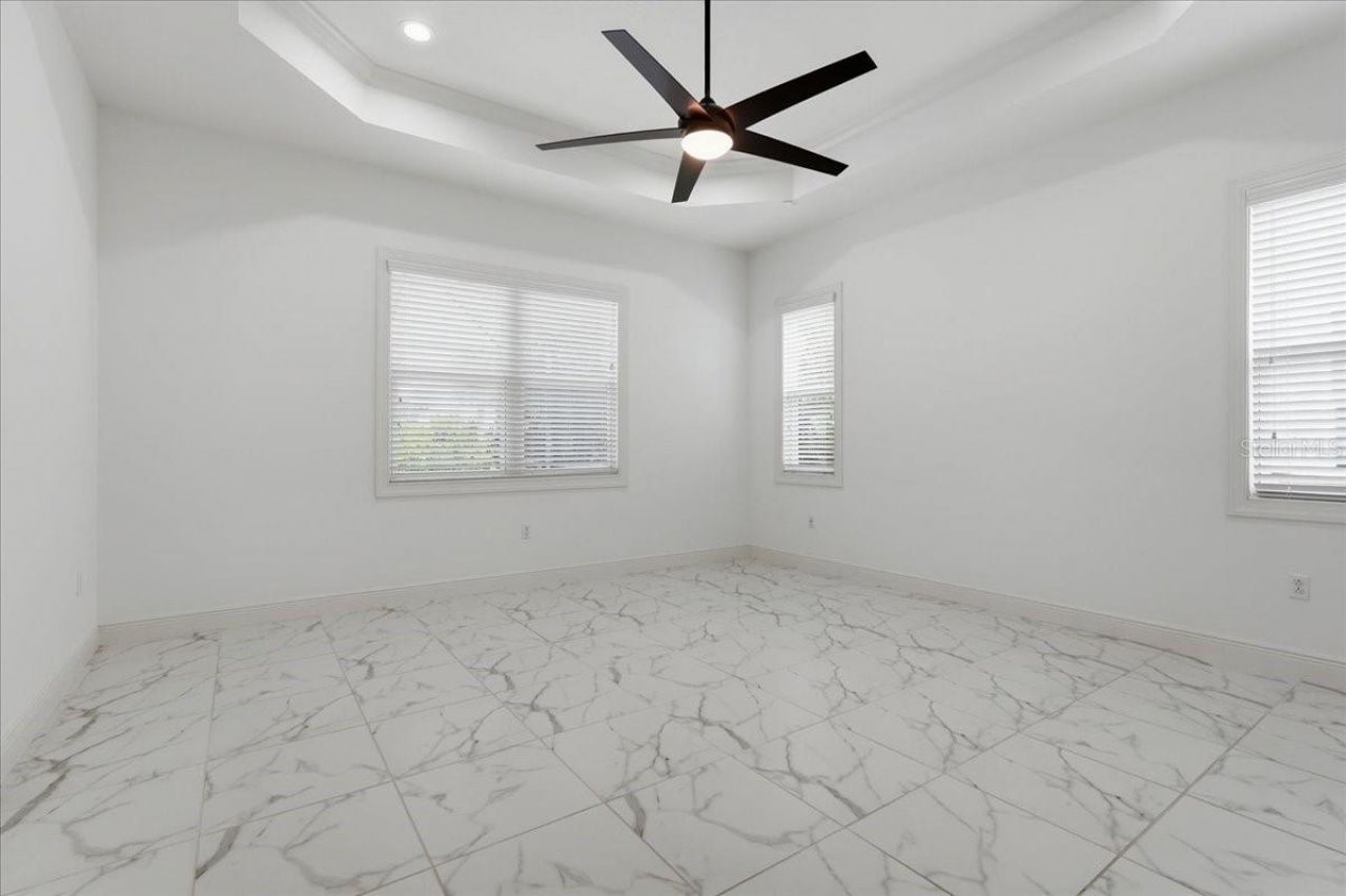 3613 Woodcliff Lake Terrace, Sarasota, FL 34243 Photo