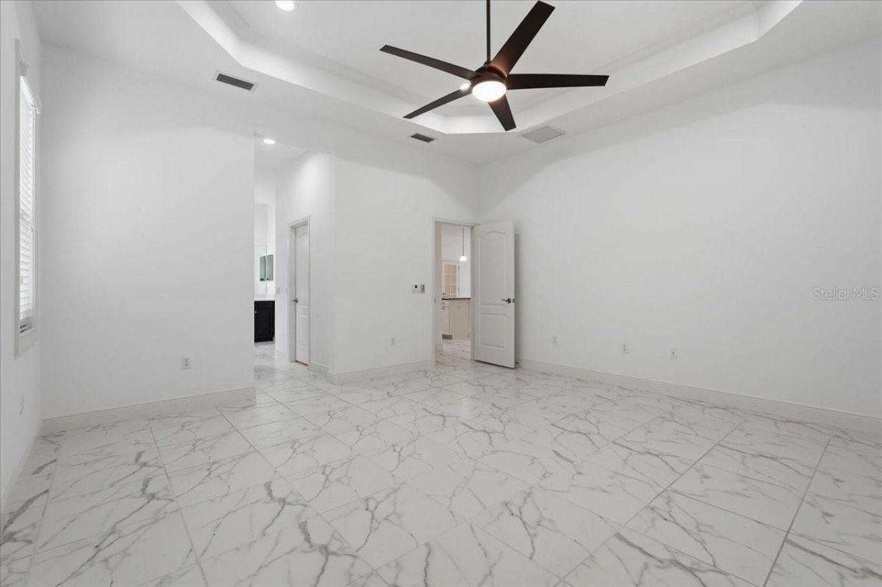 3613 Woodcliff Lake Terrace, Sarasota, FL 34243 Photo