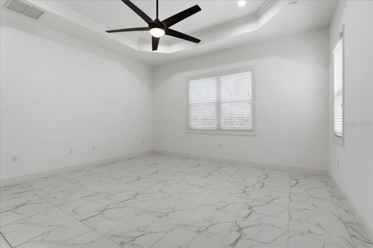 3613 Woodcliff Lake Terrace, Sarasota, FL 34243 Photo