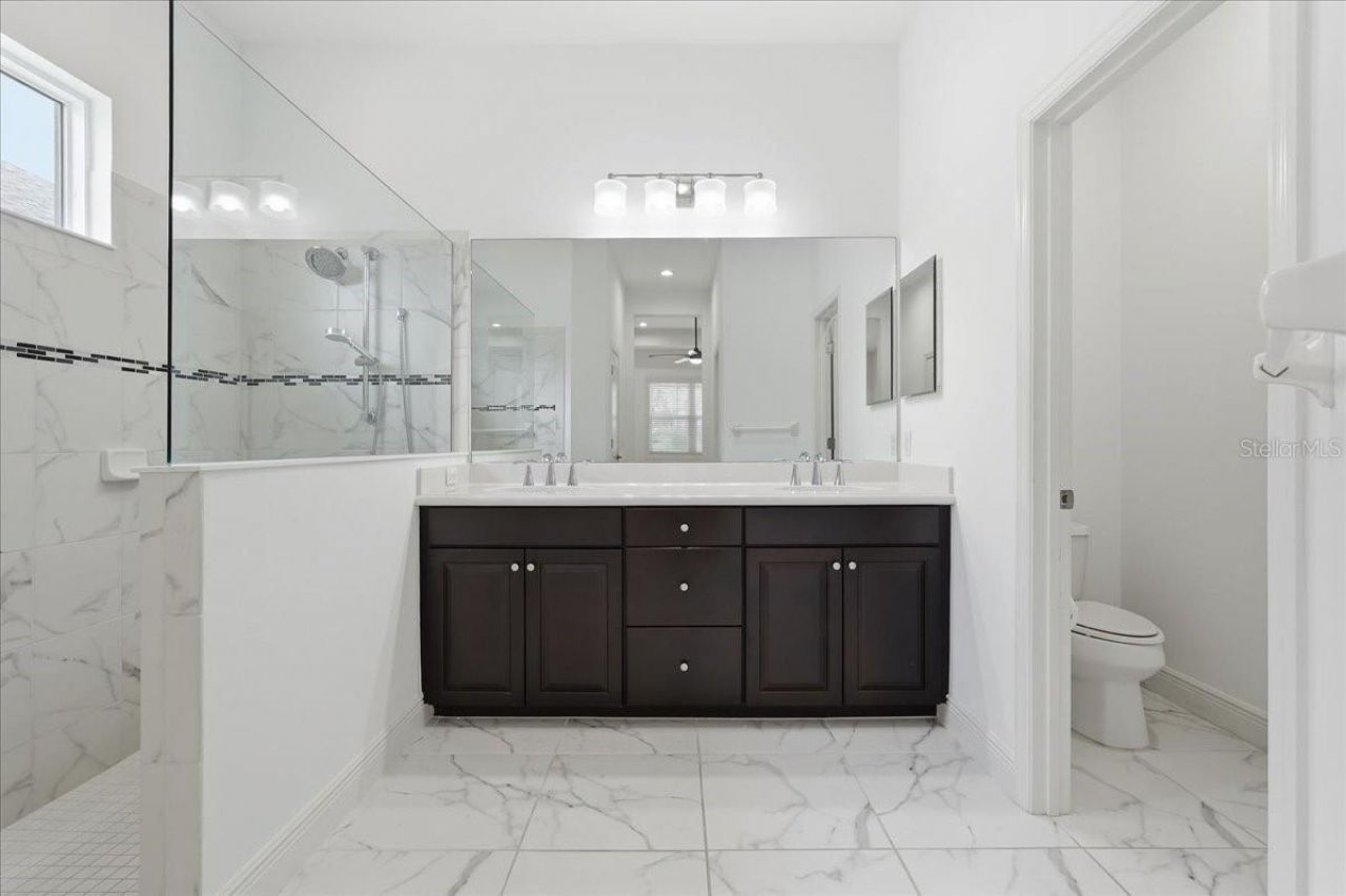 3613 Woodcliff Lake Terrace, Sarasota, FL 34243 Photo