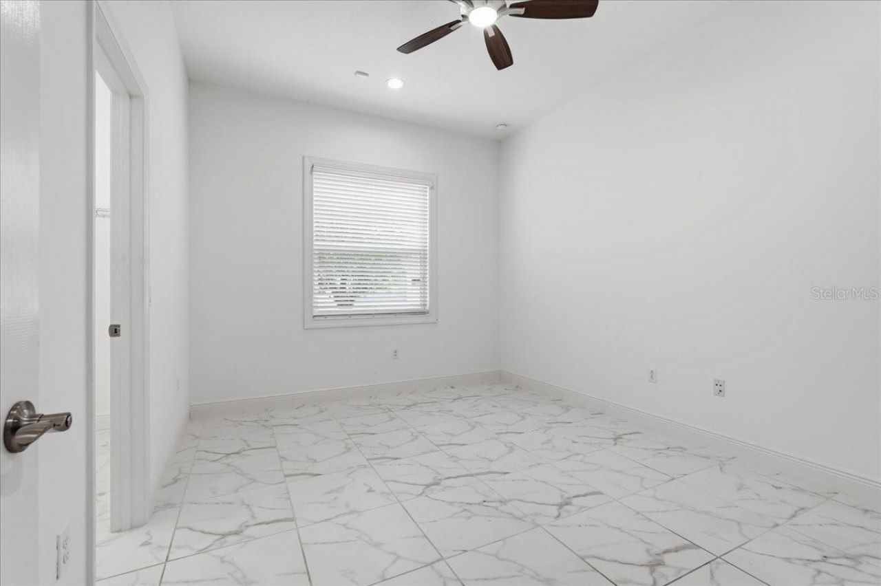 3613 Woodcliff Lake Terrace, Sarasota, FL 34243 Photo