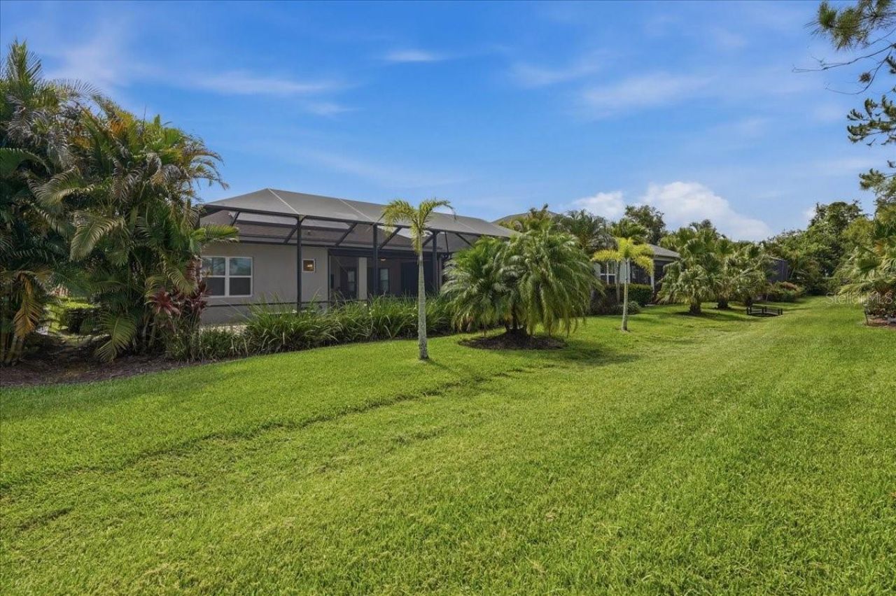 3613 Woodcliff Lake Terrace, Sarasota, FL 34243 Photo
