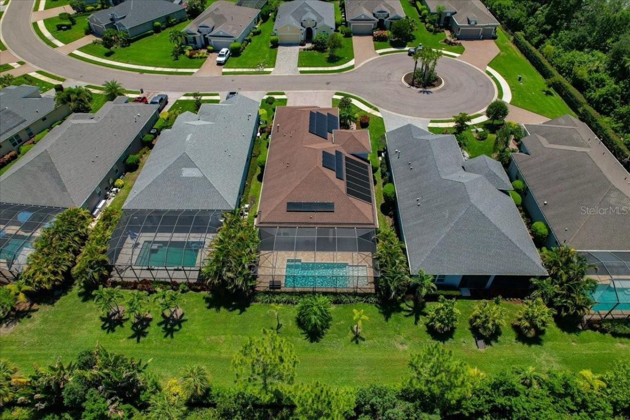 3613 Woodcliff Lake Terrace, Sarasota, FL 34243 Photo