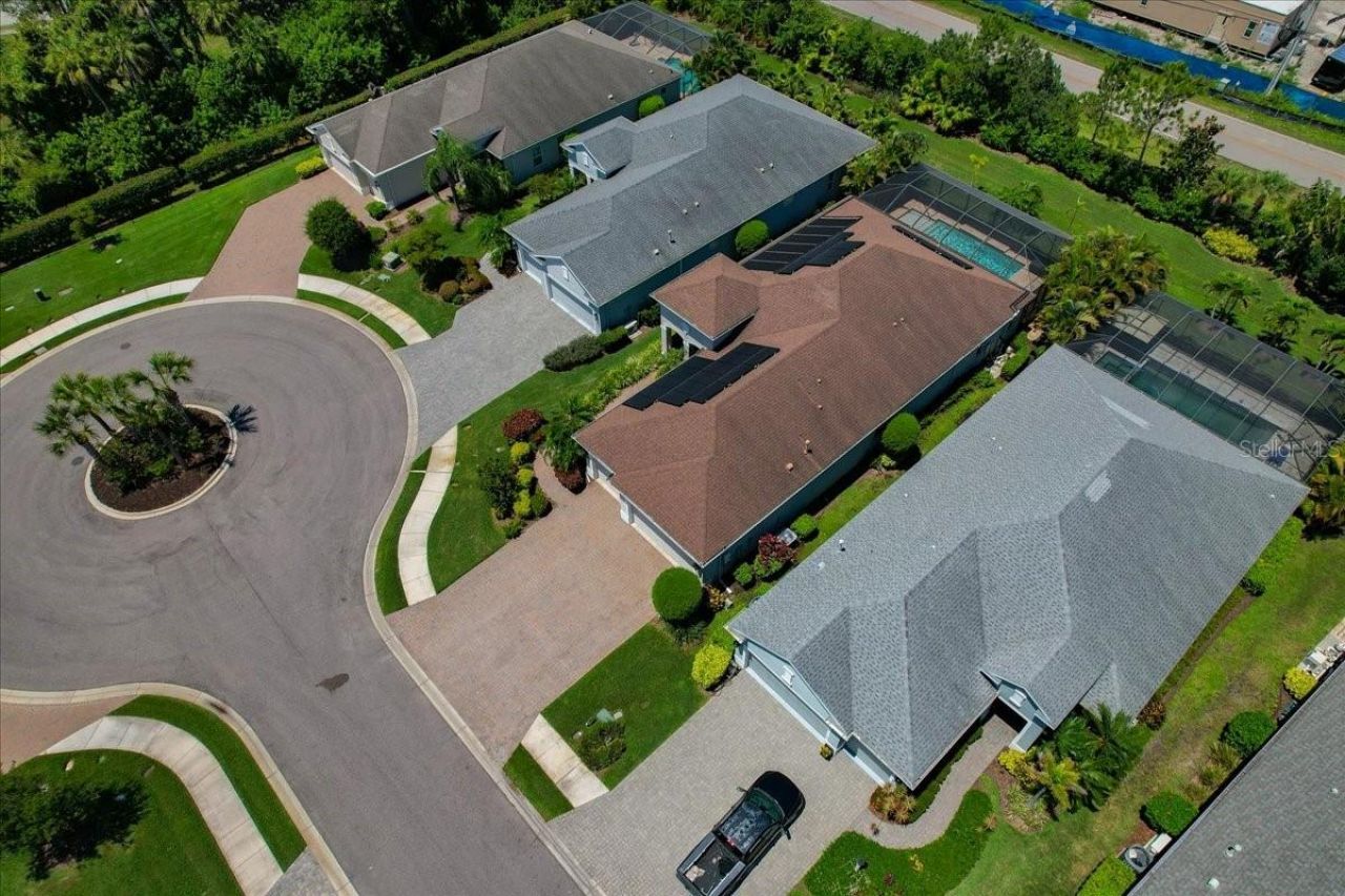 3613 Woodcliff Lake Terrace, Sarasota, FL 34243 Photo
