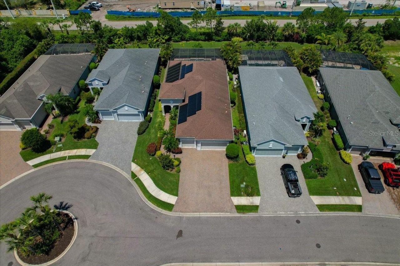 3613 Woodcliff Lake Terrace, Sarasota, FL 34243 Photo